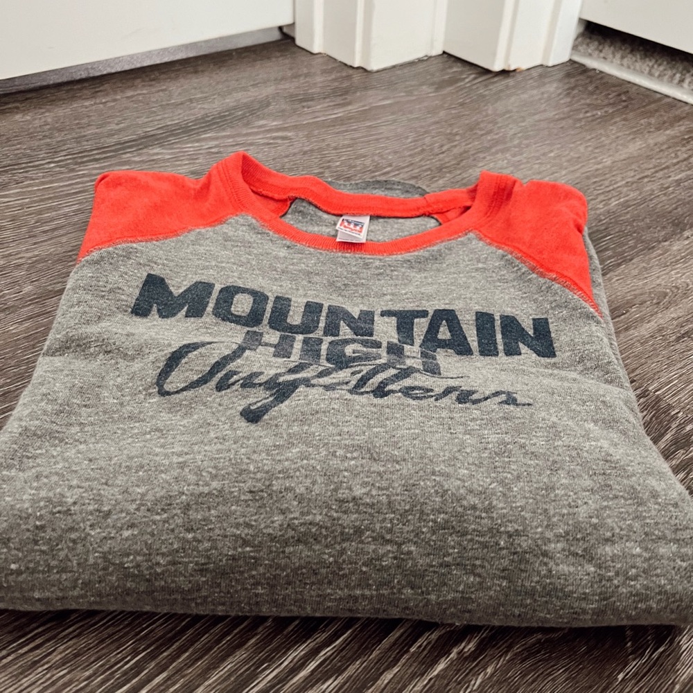 Mountain High Outfitters 3 Quarter Sleeves T-shirt